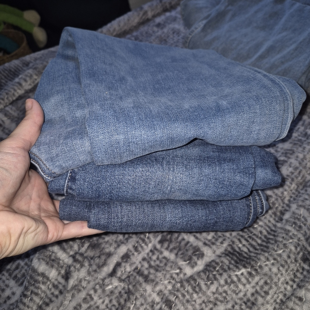 American Eagle Size 6 Jeans Bundle
